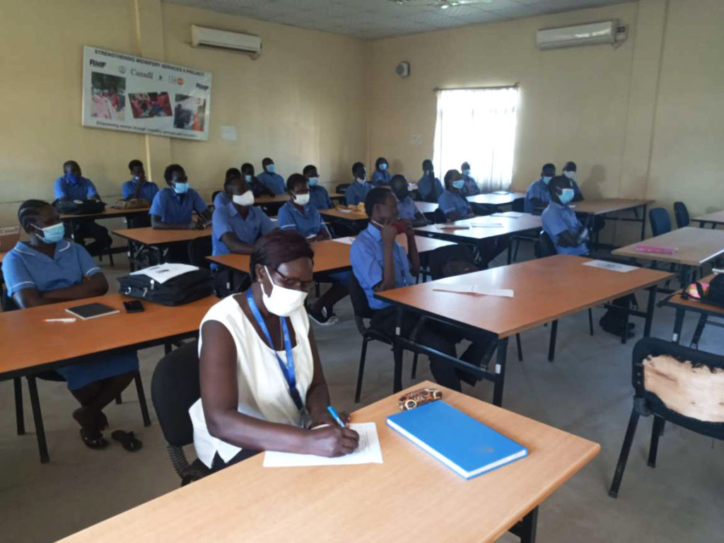 Nursing students attend a research and training session at Juba College of Nursing and Midwifery. Photo credit: Mervis Muvuringi, Health Sciences Education Program Manager, International Medical Corps, South Sudan.