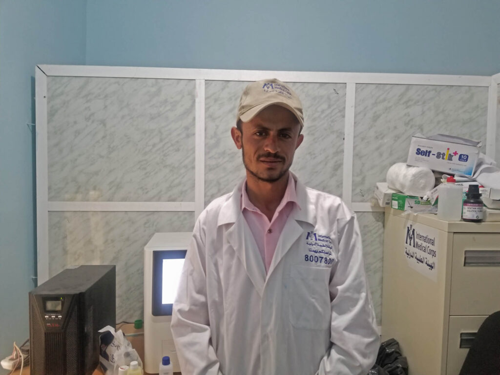 Ali Fadhel has found purpose as a community health volunteer, working in the medical lab of the Khela health facility in Yemen.