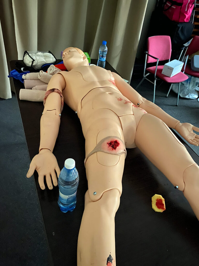 STB combines lecture-based learning and hands-on skills to teach lay people hemorrhage-control techniques. We provided participants with mannequins to practice their skills.