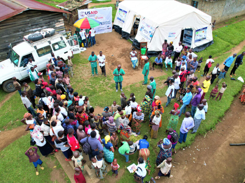 The reception area of the medical mobile clinic in Minova is shown from above.